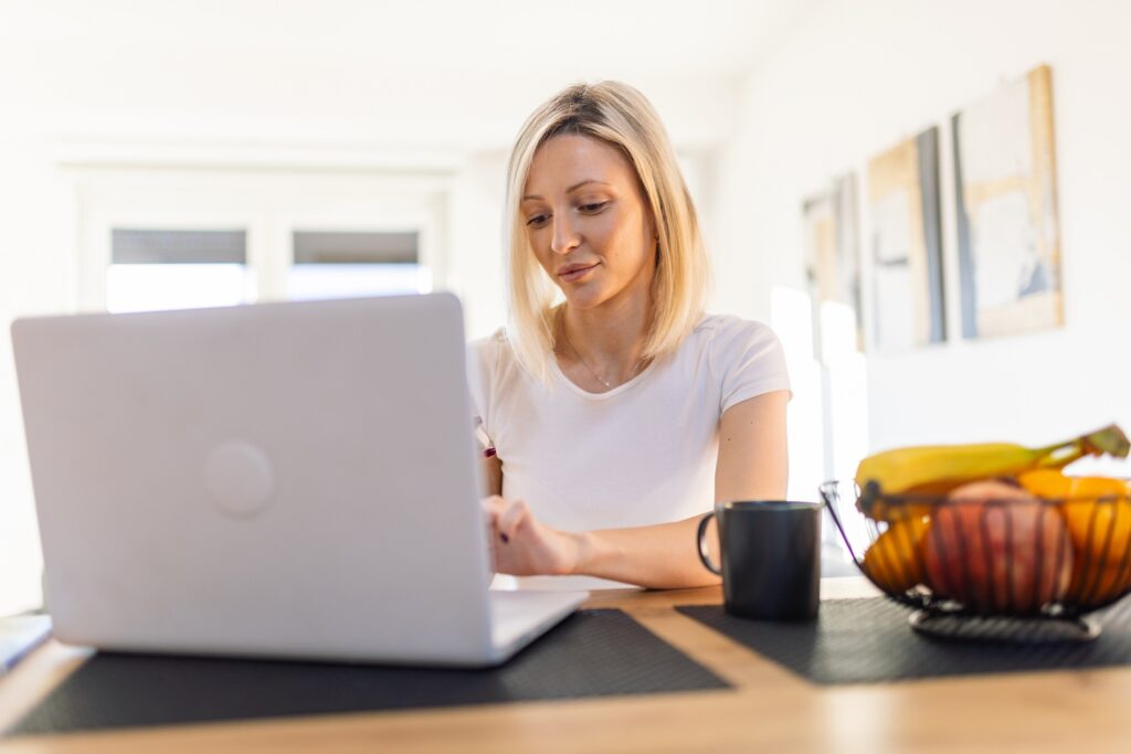 Карта побиту для українців в Польщі: які документи потрібні?